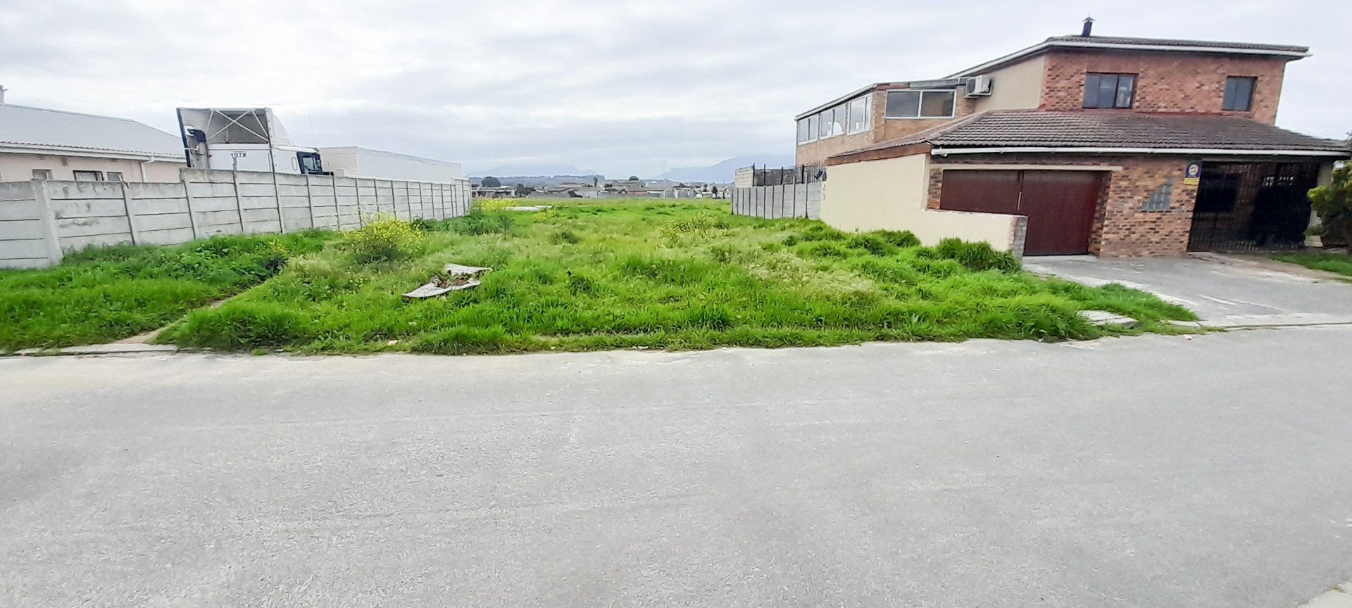  Bedroom Property for Sale in Silwood Heights Western Cape
